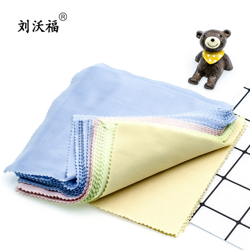 Manufacturer Processes Disposable Microfiber Hotel Black and Gray Eyeglass Cleaning Cloths Wholesale with Logo Printing Available