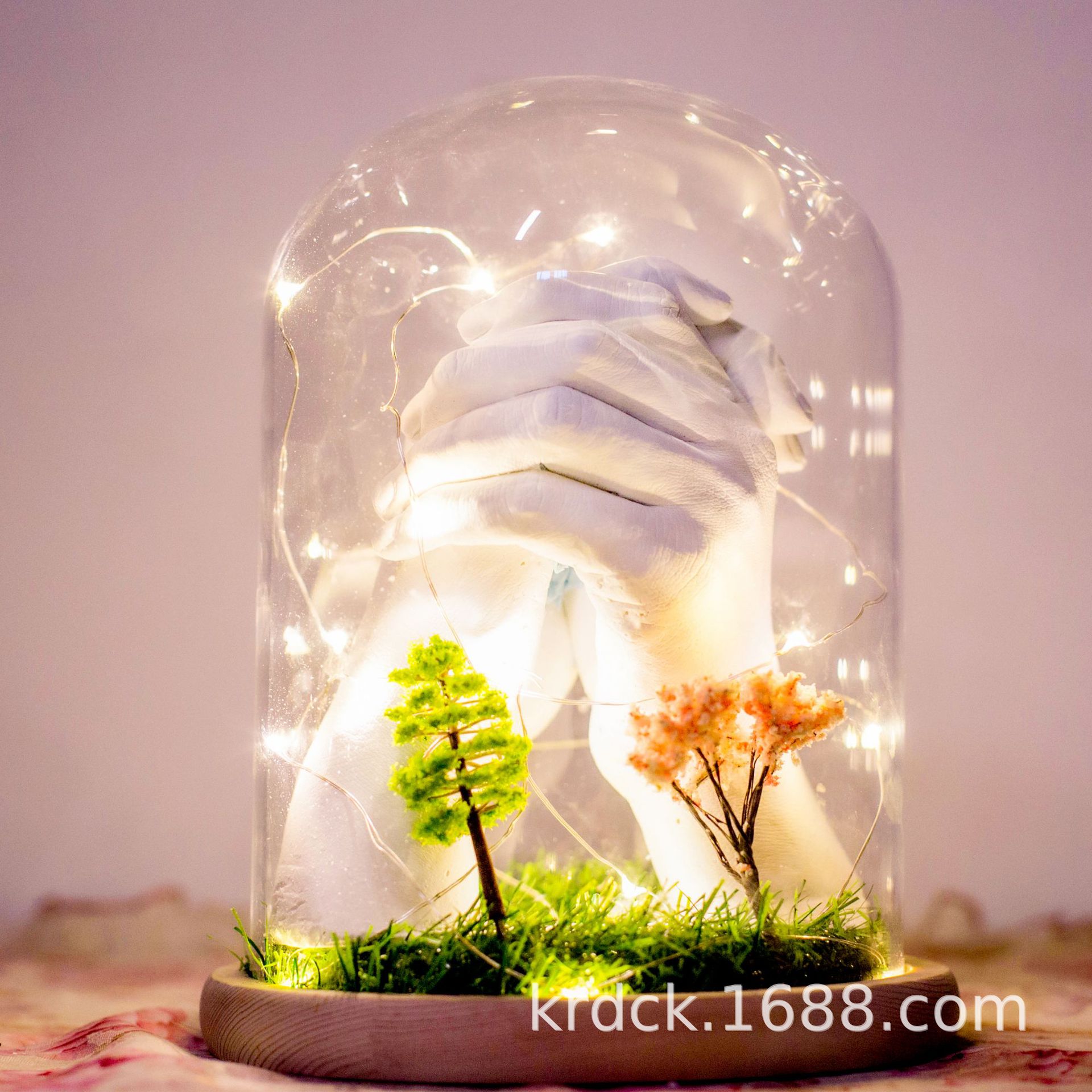 Hand touch clone powder model powder 3D three-dimensional gypsum powder adult hand and foot lovers hand touch powder trembles with handprint paste