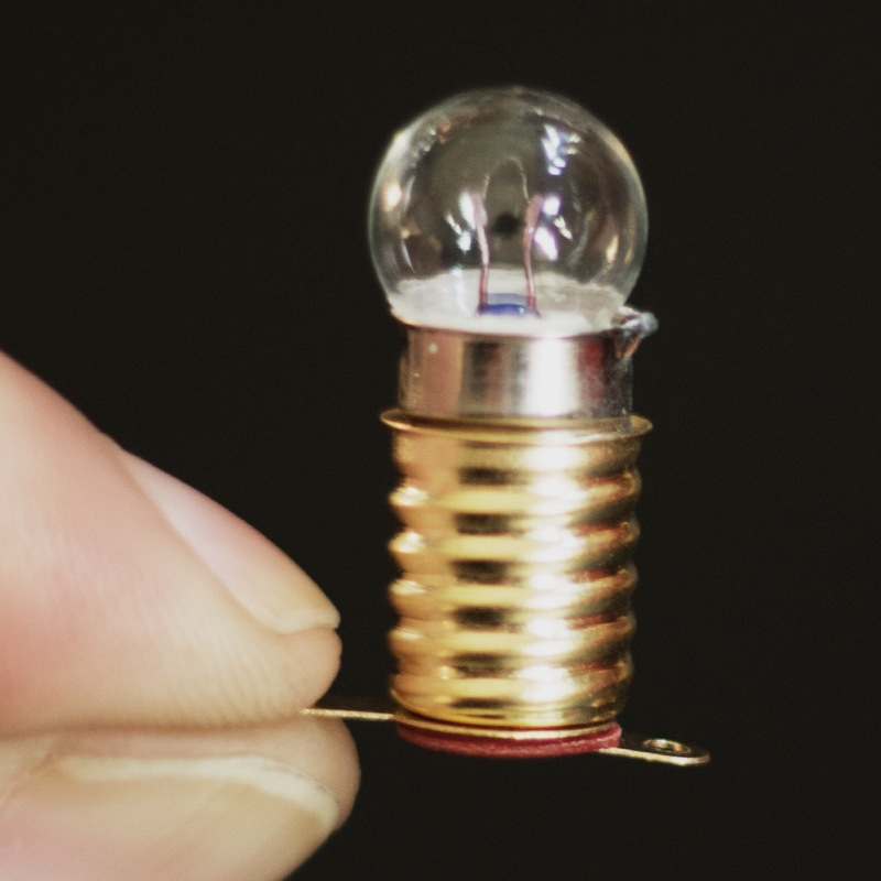 Small Electric Ball 1.5V 2.5V 3.8V Small Bulb Small Lamp Holder Experimental Electrical Experiment Factory Direct Sales