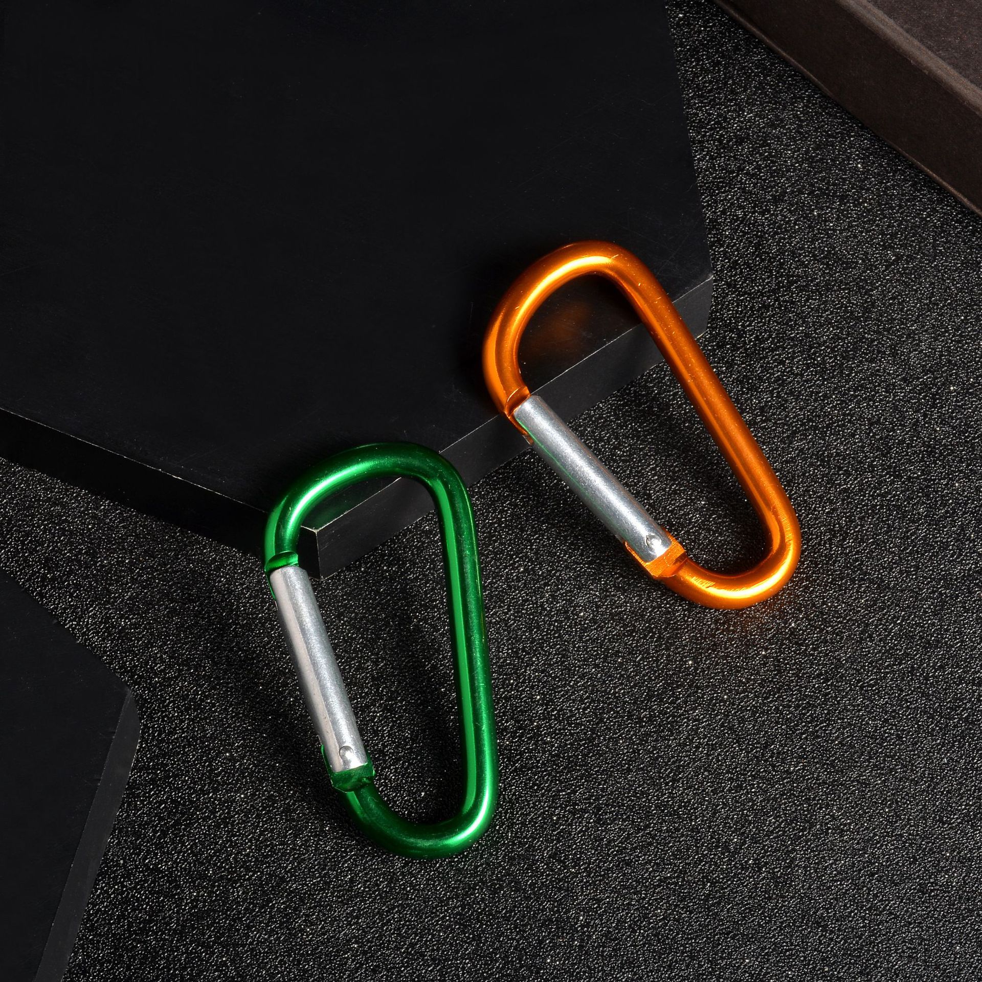 Mountaineering buckle aluminum alloy D-shaped No. 5 hanging buckle mountain climbing buckle outdoor buckle spring hook LED light buckle box bag buckle