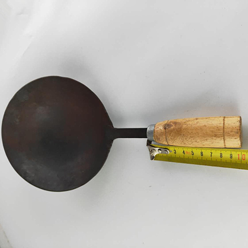 Smelting Spoon Feed Spoon Hand-forged Iron Spoon 14 Caliber Short Wooden Handle Thickeneded Spoon Industrial Spoon