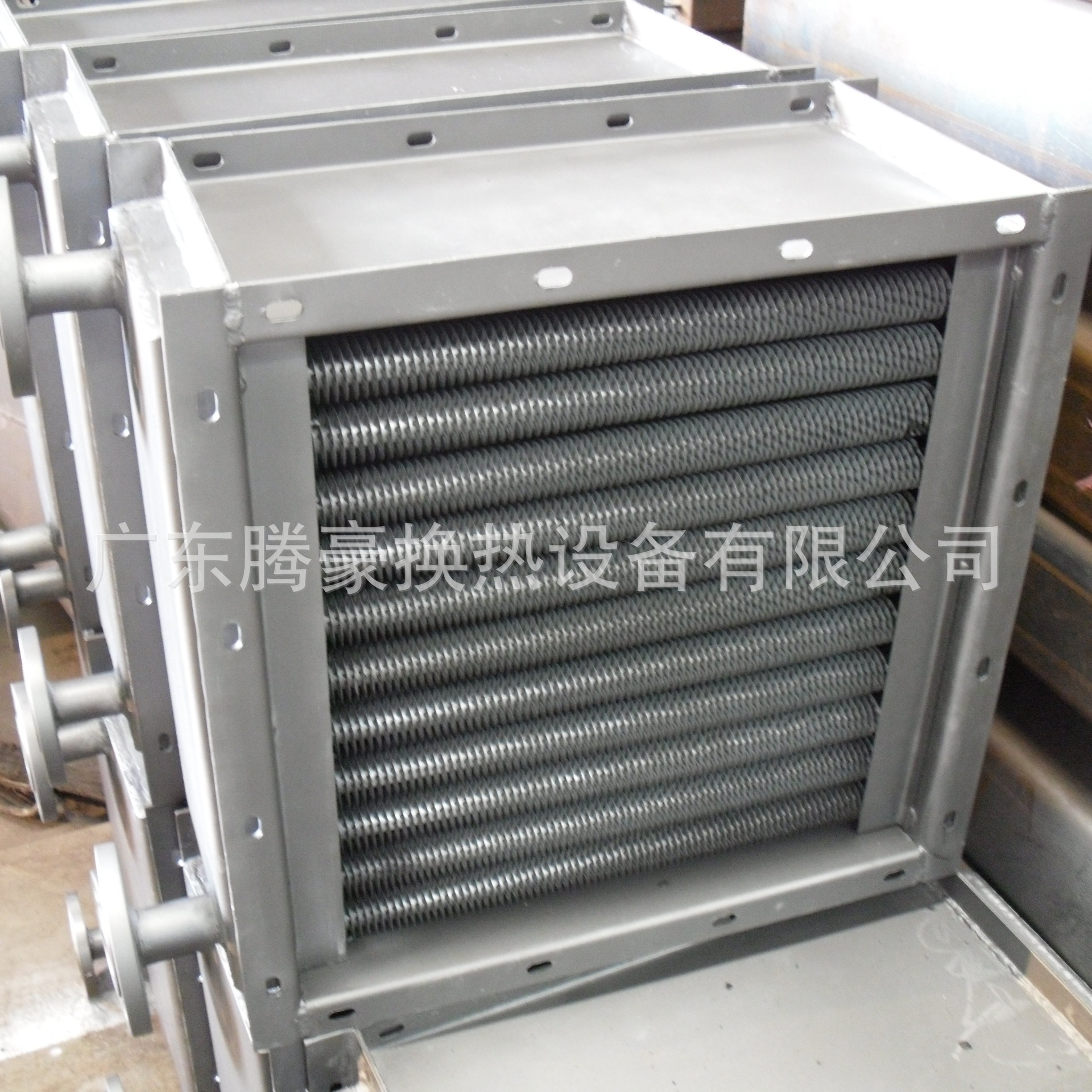 Guangdong Teng Hao Srz Steel Pipe Around the Steel Sheet Air Radiator Steam Heat Exchanger