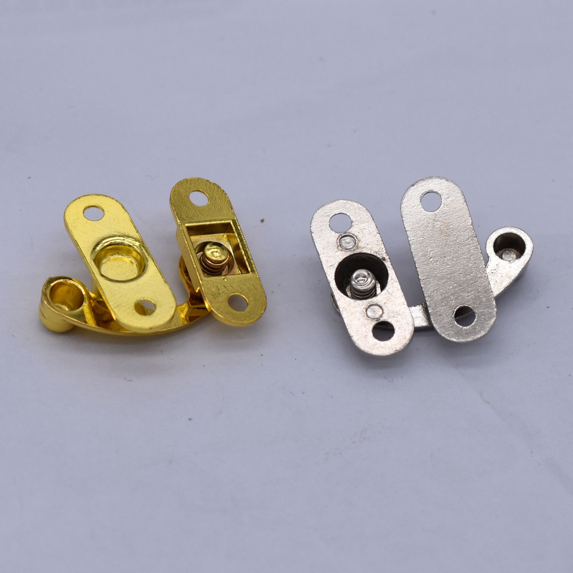 Die-Cast Horn Lock Packaging Box 28*33 Zinc Alloy Horn Buckle Custom Gift Box Buckle Clothing Belt Ring Antique Lock