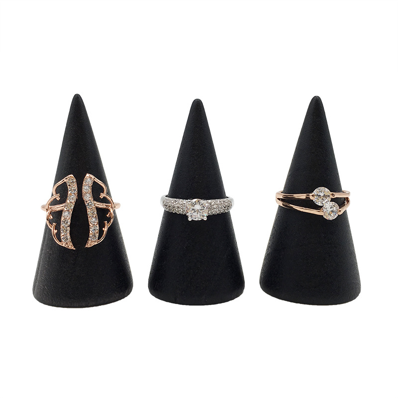 Factory in stock wholesale solid wood cone ring display rack ring holder ring holder jewelry storage rack shooting props