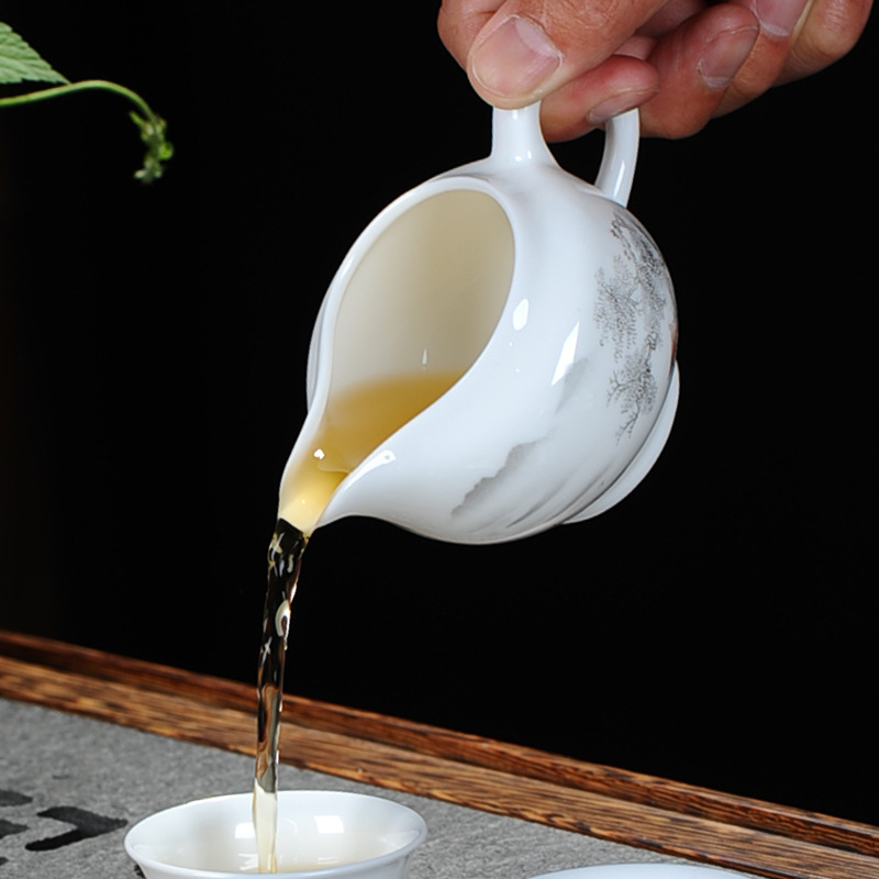 High white porcelain ceramic fair cup tea strainer suit kung fu tea set accessories household white porcelain tea sea tea filter tea dispenser