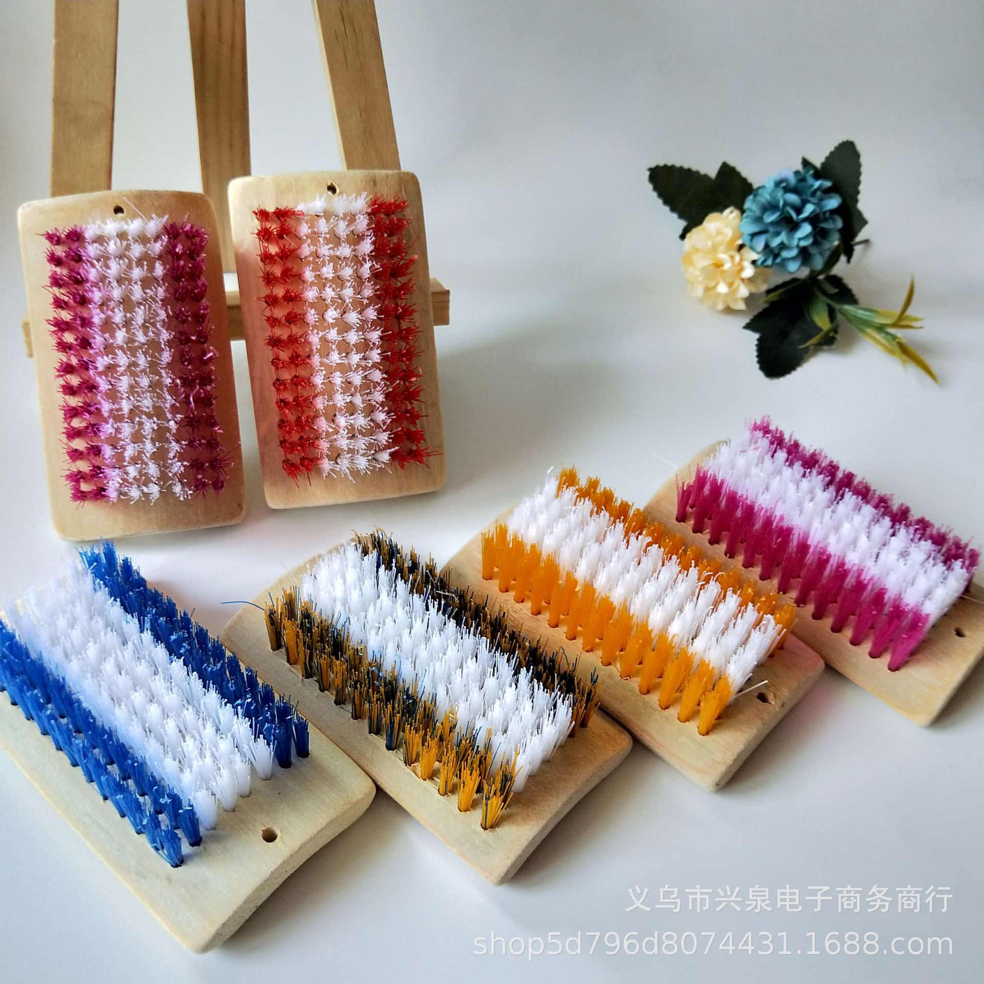 Large Wide Clothes Brush Bamboo Clothes Brush Thickeneded Bamboo Wide Clothes Brush Colorful Strip Clothes Brush Shoe Brush 1 Yuan Two Yuan Wholesale