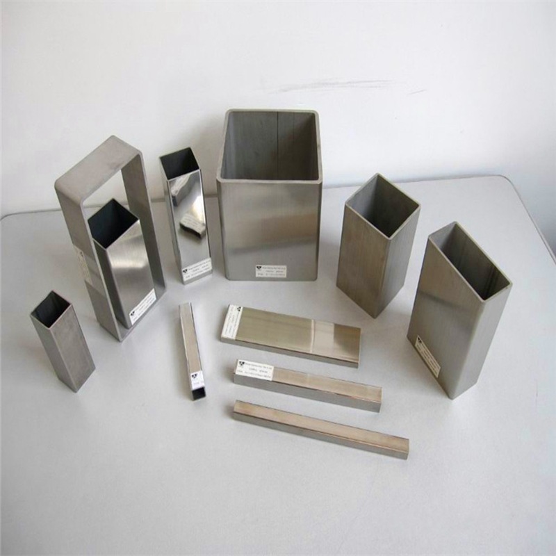 304 stainless steel rectangular tube stainless steel flat tube 201 stainless steel square rectangular tube stainless steel flat through stainless steel pipe factory