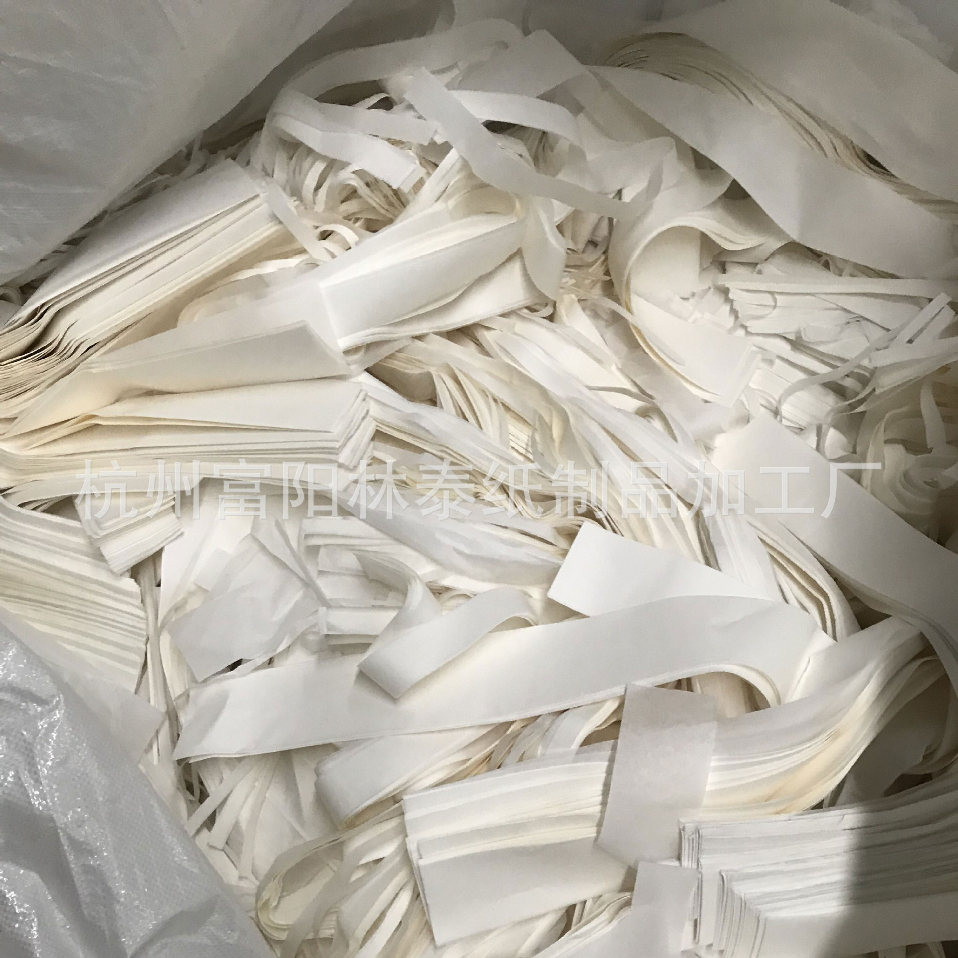 [Фабричные Распродажи] Вся Древесная Целлюлоза Средняя Длинная Волокнистая Нержавеющая Сталь Белая Кожаная Отходная Бумага Дешевые Продажи Высококачественной