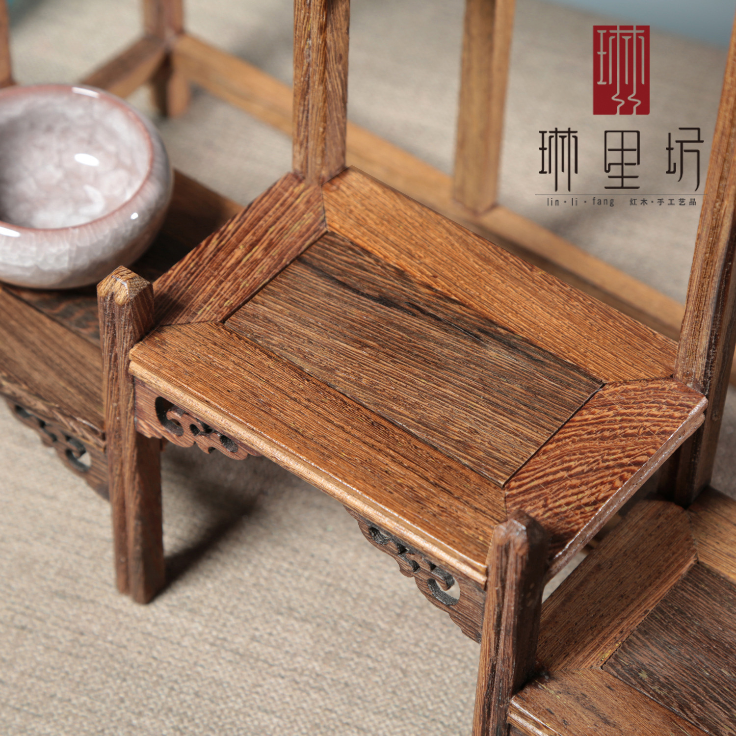 Chicken wing wood antique shelf wooden crafts Duobao Pavilion Wenwan display shelf wooden study tea table decoration solid wood