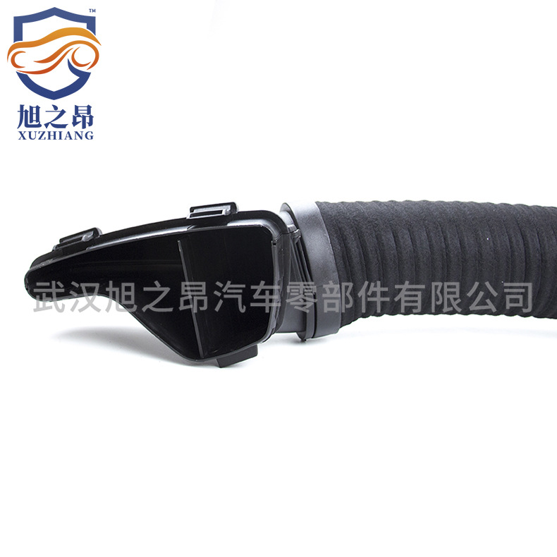 Applicable to Mercedes-Benz C- Class C180K/C200K air intake pipe W204 intake pipe hose OE2710900582