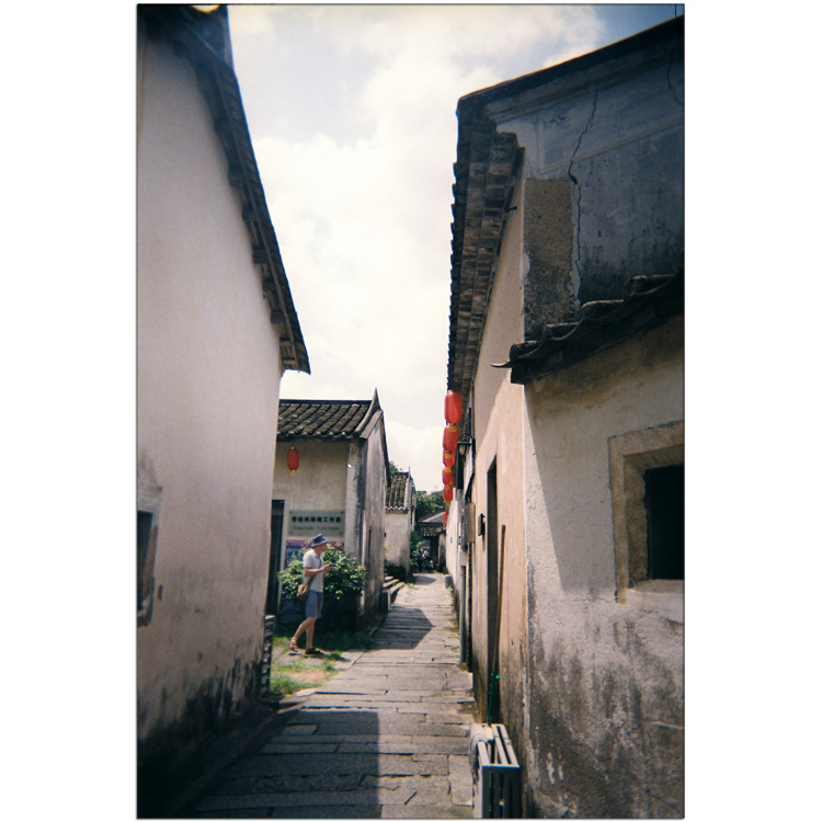 Wholesale Multi-Disposable Retro Waterproof Camera Underwater Film Camera Nostalgic Environmentally Friendly Gift Yellow