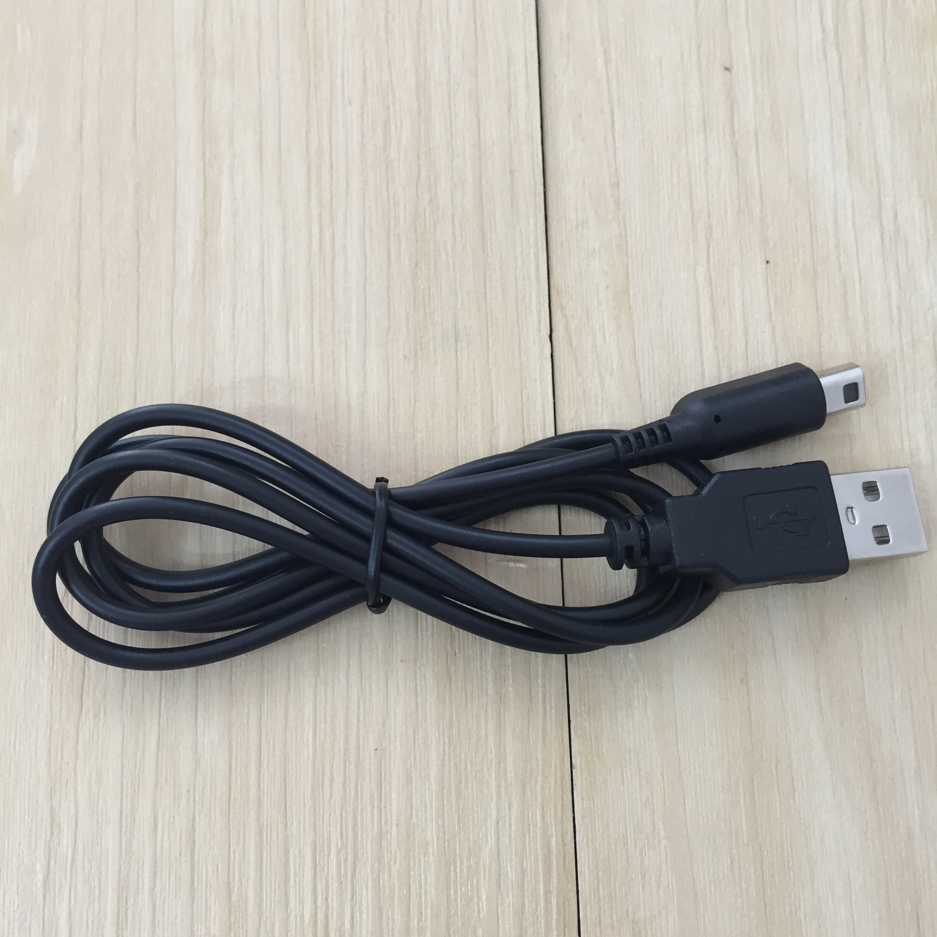 Nintendo 3Ds New3Dsllndsi3Dsxlusbtodsi Charging Cable 1.2m Pure Copper Cable Ce Certification