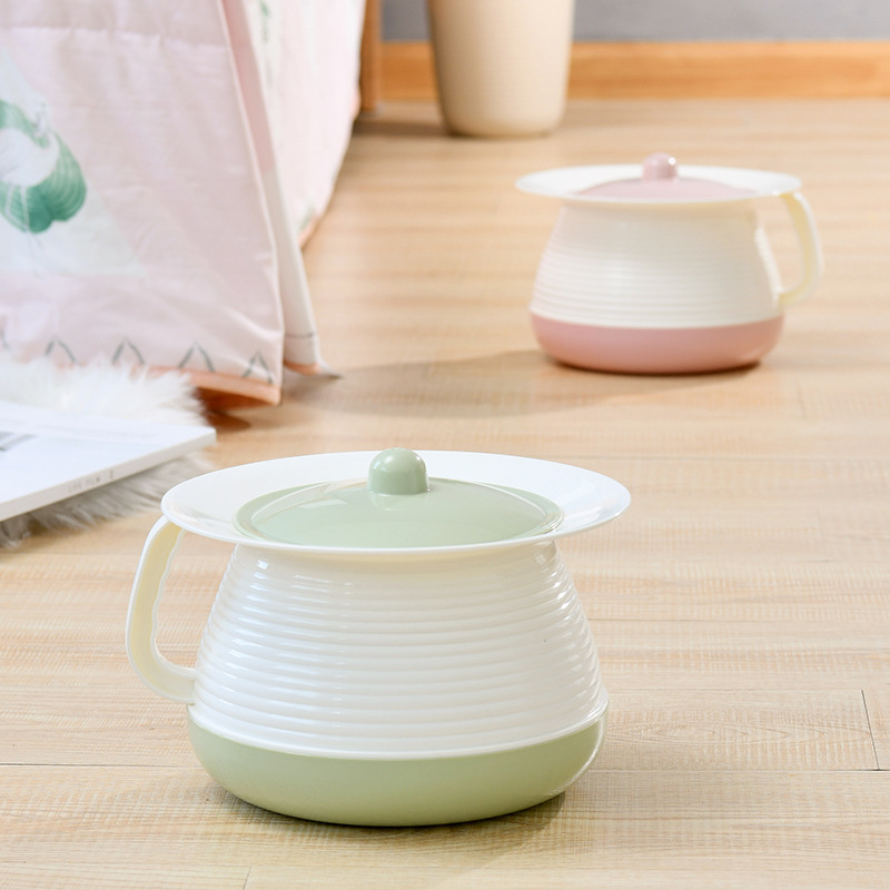 Zuocheng Supplies Plastic Baby Potty Spittoon Thickeneded with Handle and Cover Baby Urinal Spittoon for the Elderly