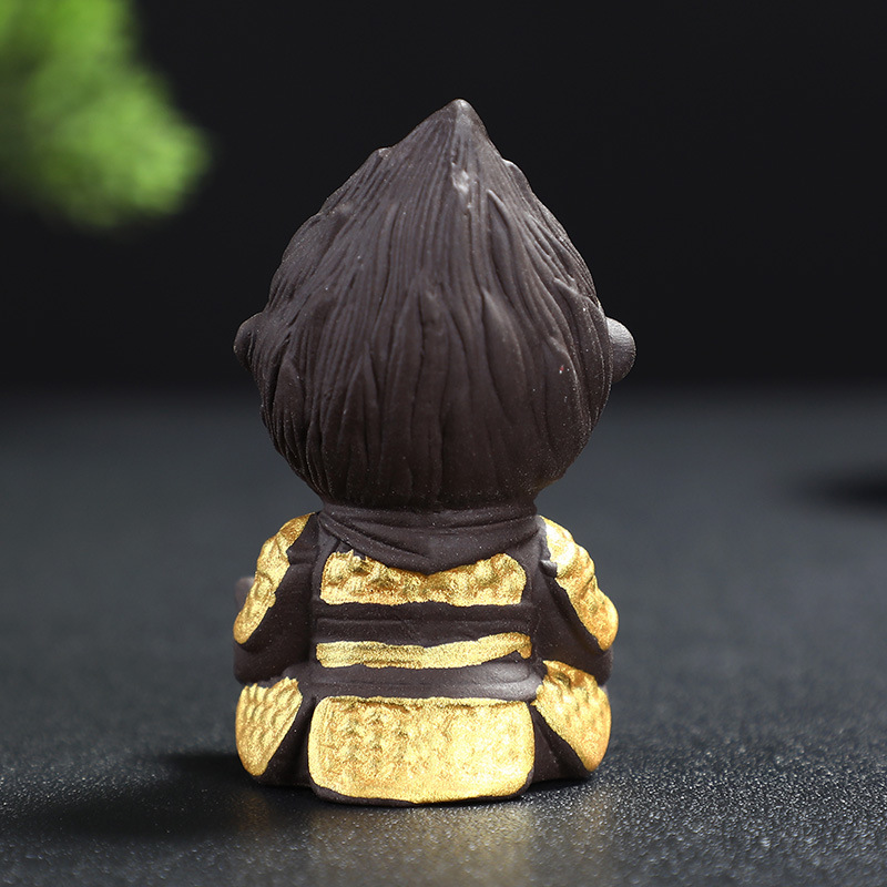 New purple sand tea pet decoration boutique Sun Wukong small Qi Tian Da Sheng Kung Fu Tea ceremony Tea play car creative ceramics