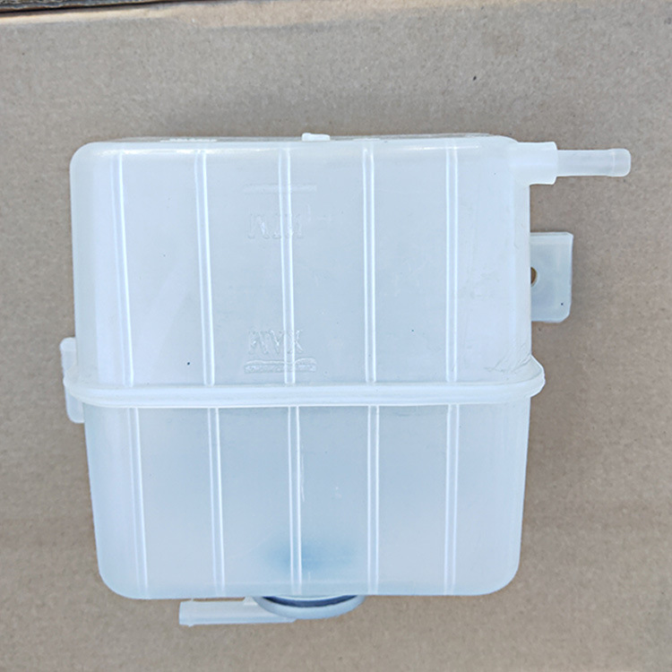 Manufacturers supply water tank kettle car watering can Expansion tank specifications are diverse