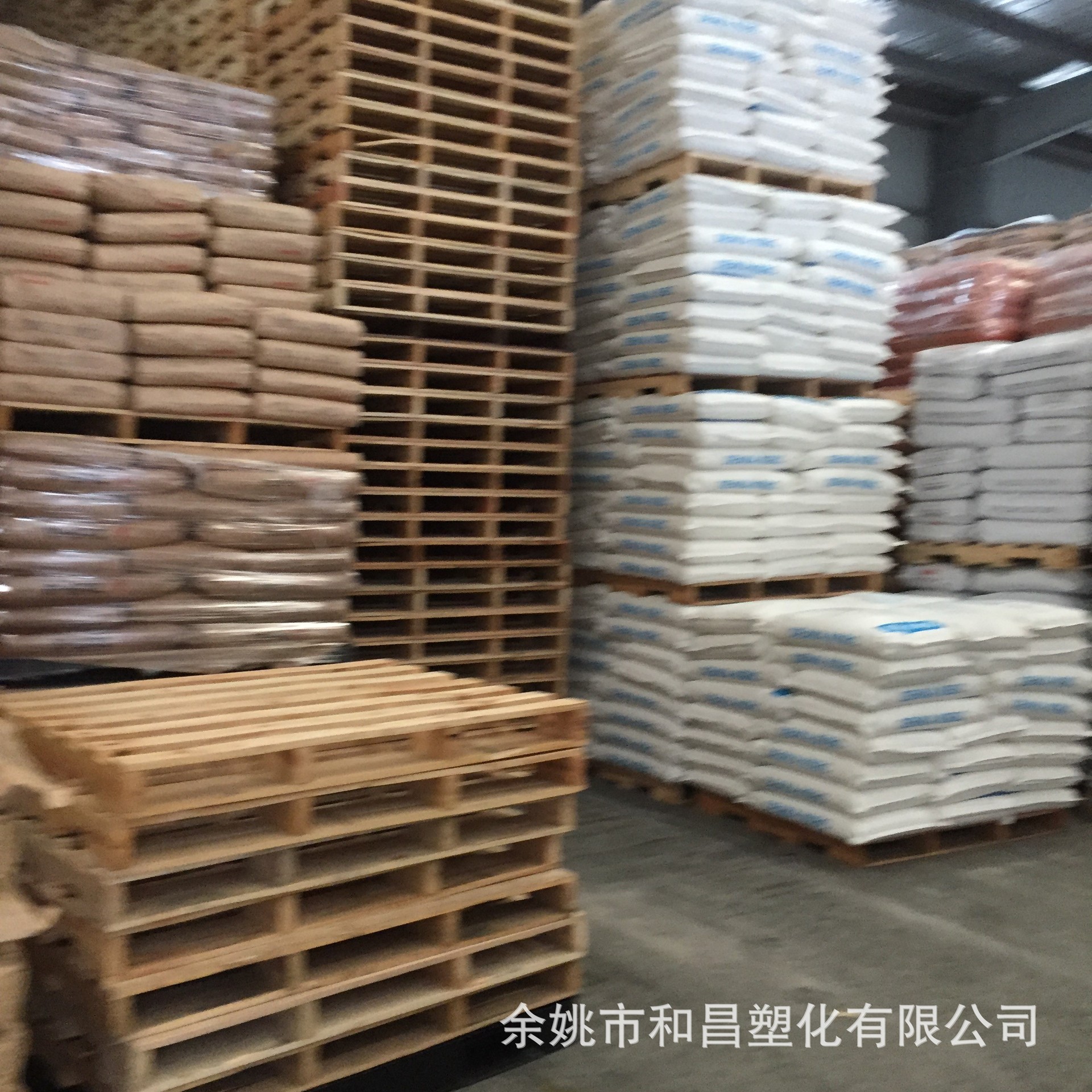 in stock supply black imported POM polyoxymethylene wear-resistant high-gloss environmental protection high-impact plastic particles