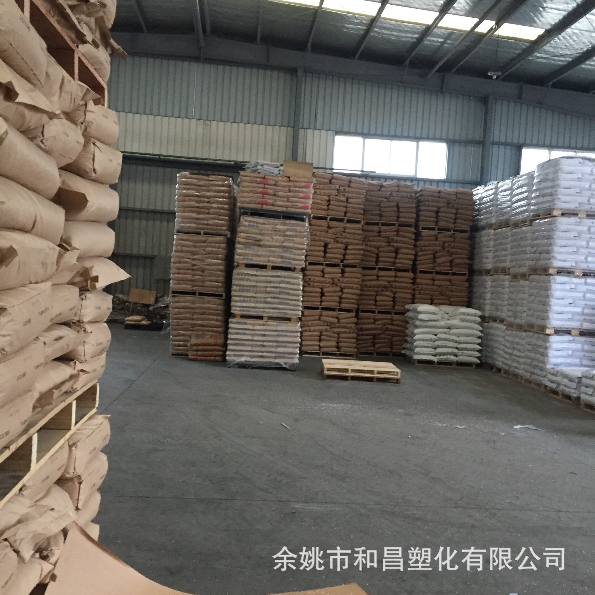 Cpvc Injection Molding Grade Light Gray Fire Pipe Fittings Special Material, Explosion-Proof, Corrosion-Resistant, Environmentally Friendly, Recyclable, in Stock