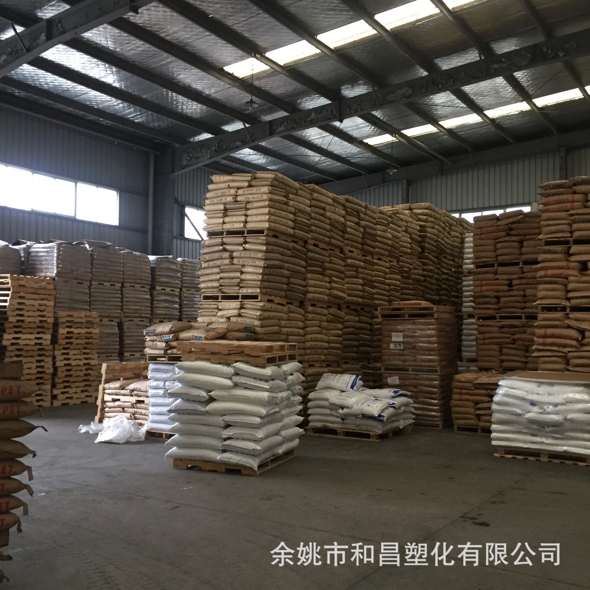 Cpvc Injection Molding Grade Light Gray Fire Pipe Fittings Special Material, Explosion-Proof, Corrosion-Resistant, Environmentally Friendly, Recyclable, in Stock