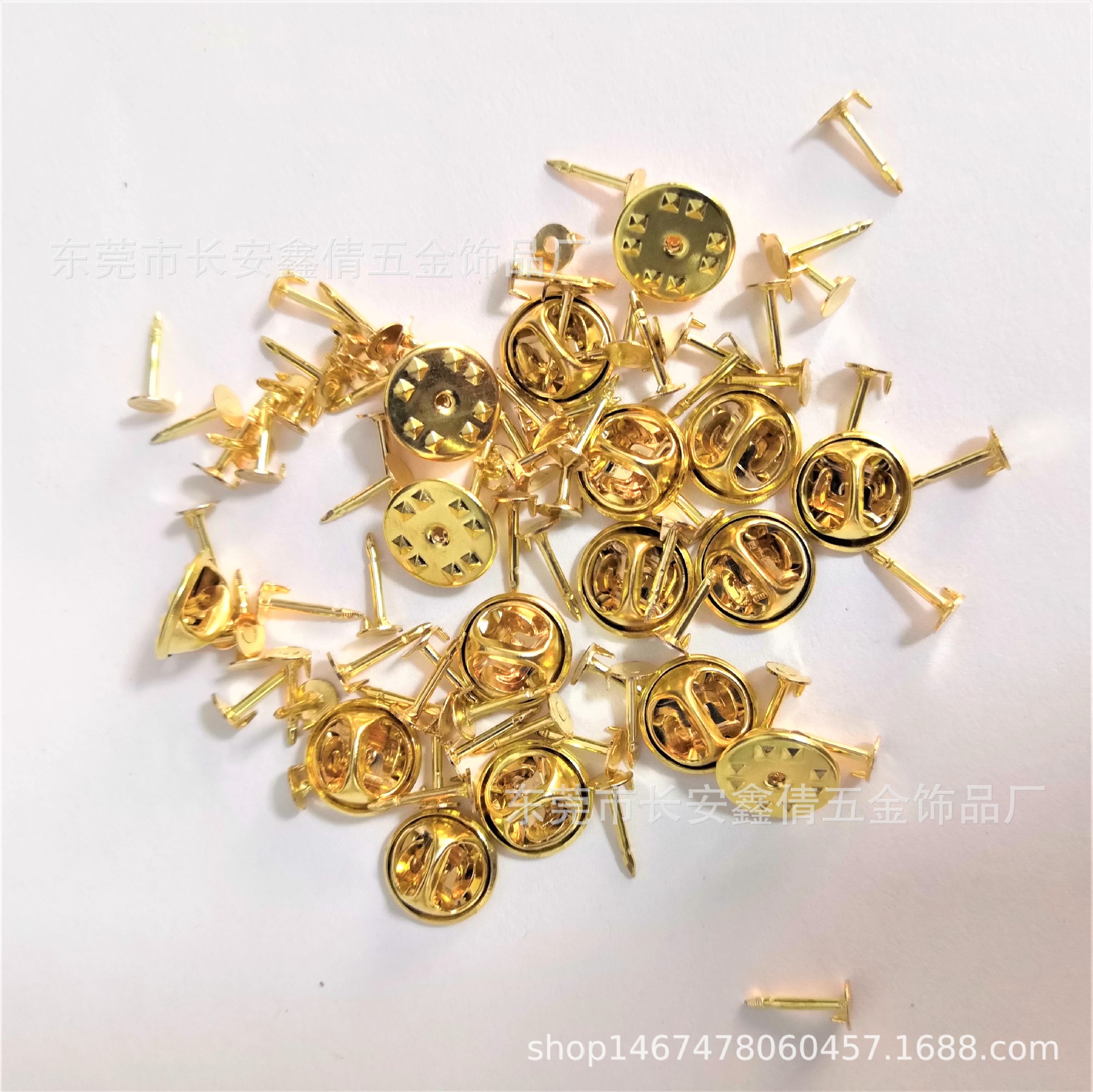 Factory supply golden brass badge barbed horse needle butterfly cap silver round head card cap badge flat top buckle