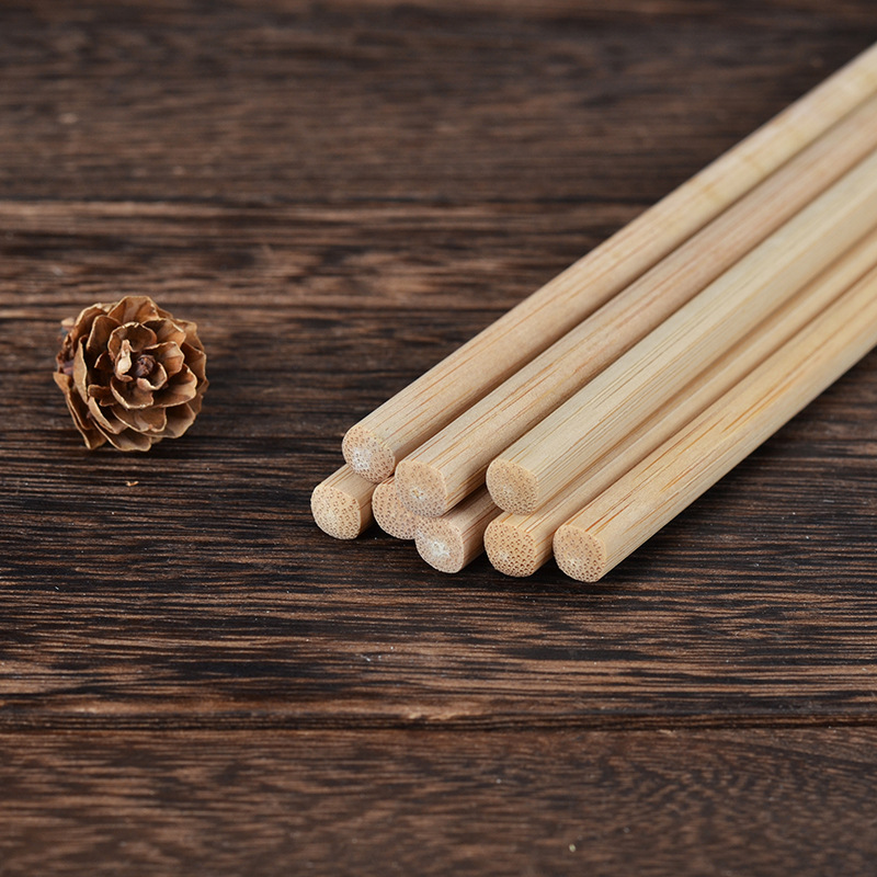 Factory Direct Sales of Bamboo Chopsticks Wholesale for Catering and Hotels, Portable Fast Food Chopsticks for Advertising