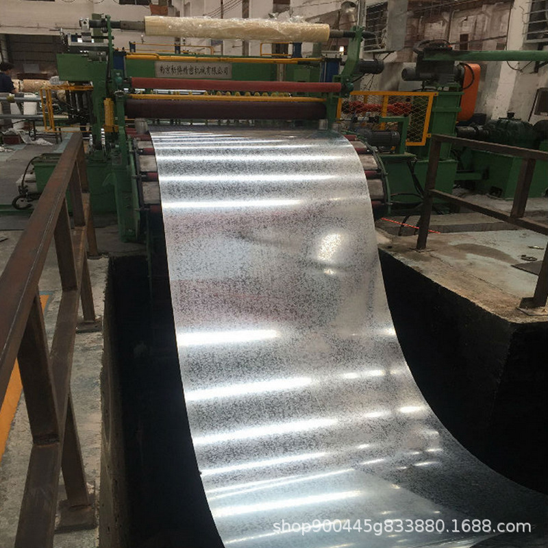 Guangdong Galvanized Sheet Wholesale Resistant Fingerprint Hot Dip Galvanized Sheet Ventilation Duct Snowflake Plate 1-5mm Snowflake