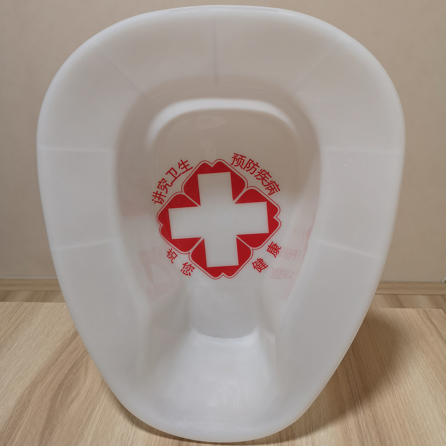 Manufacturers direct for disposable plastic cross bedpan hospital with household toilet toilet potty potty urine wholesale