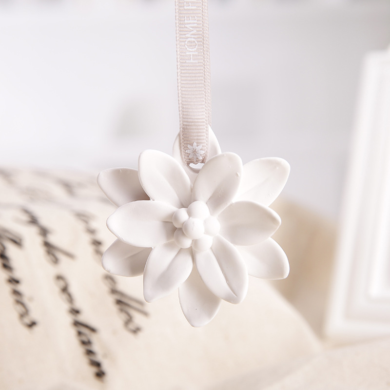Gypsum Flower Diffuser Stone Car Interior Decoration Pendant Aromatherapy Stone Fragrance Essential Oil Incense Hanging Exquisite Gypsum Pendant