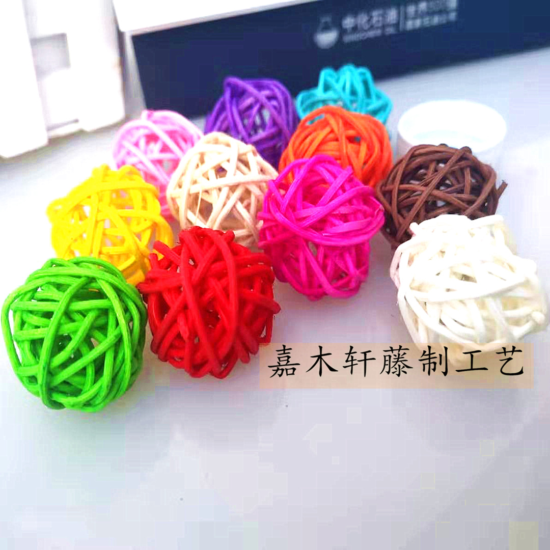 Оптовая продажа 3 см белый ротанговый шар ароматерапия для декора