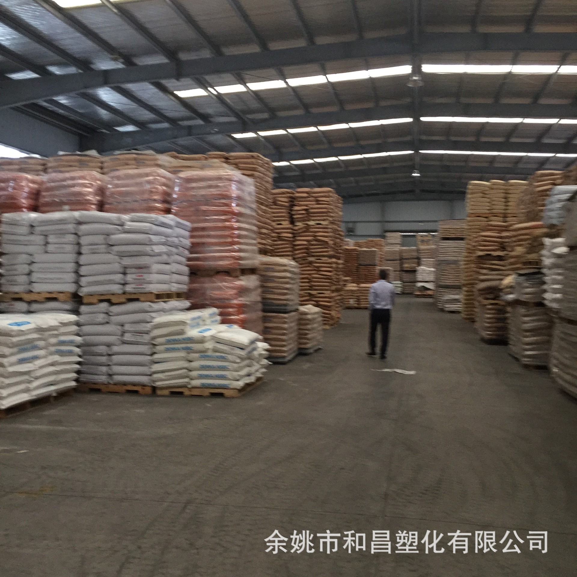 Черный улучшенный 30 неогнестойкий термостойкий Pbt пластиковые частицы класса A поставка по акции