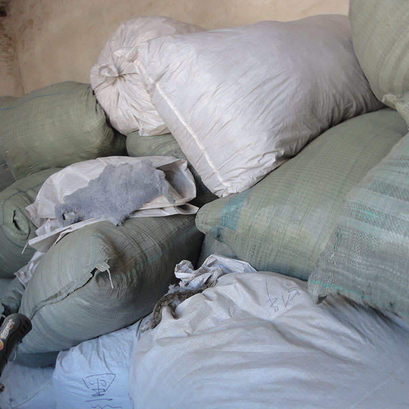 Supply of Large Pieces of Goatskin with More Than 5 Fingers, Dyed Goatskin Scraps, Colorfuled Shoe Lining Materials, Handmade DIY Wool Materials