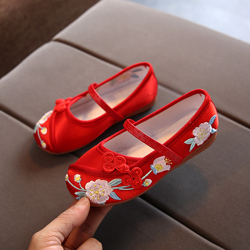 Hanfu Handmade Girl's Embroidered Shoes Children's Old Beijing Cloth Shoes Ethnic Style Student Shoes Dance Shoes