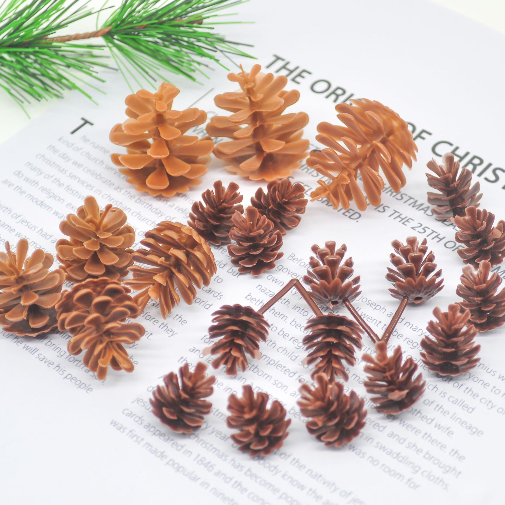 Christmas Decorations Christmas Tree Pine Cone Pendant High Artificial Pine Cone Garland Decoration 2-6cm Local Pine