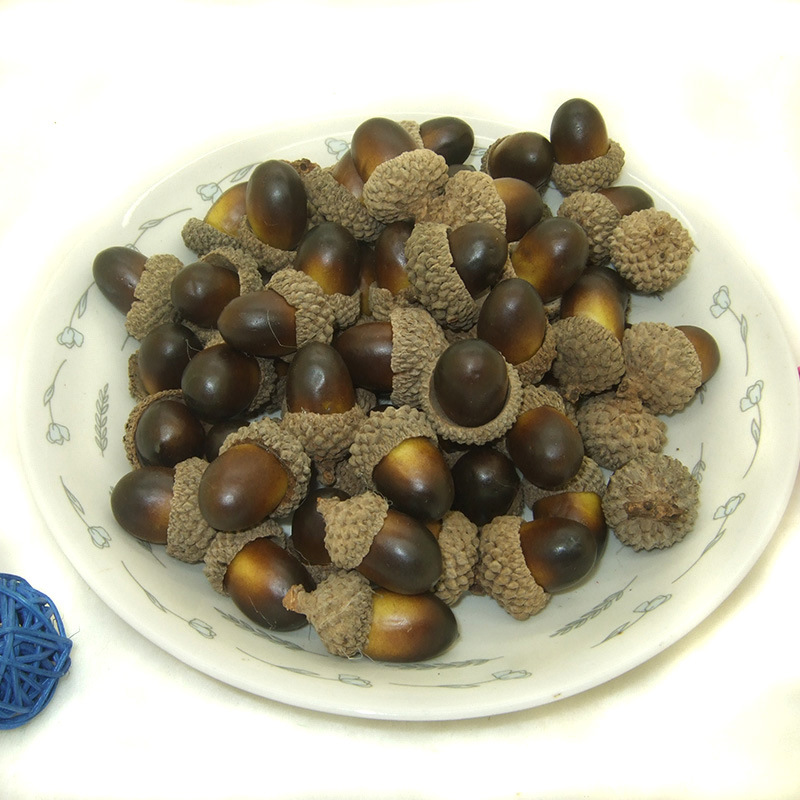 2.0 High Artificial Small Acorn Fake Chestnut Acorn Pine Cone Real Shell Hazelnut Ornament Christmas Decoration in Stock