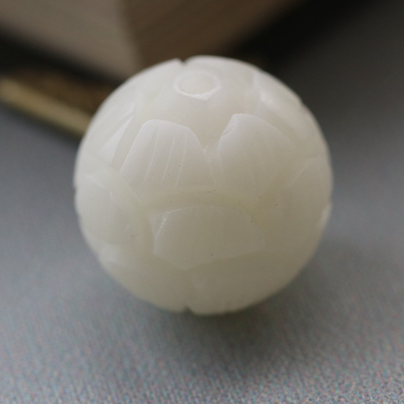 Bodhi root carving Lotus loose beads White Bodhi seed lotus beads wholesale Bodhi root lotus carving crafts
