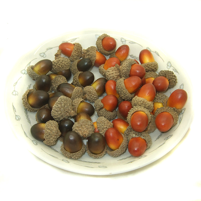 2.0 High Artificial Small Acorn Fake Chestnut Acorn Pine Cone Real Shell Hazelnut Ornament Christmas Decoration in Stock