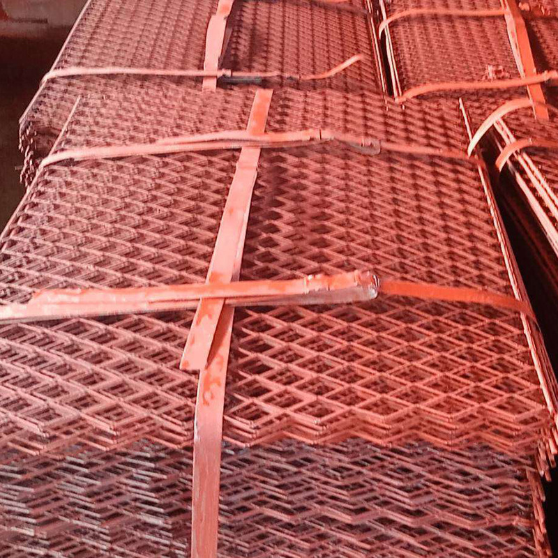 Construction site steel fence sheet construction pedal steel fence net package 2 sides 4 sides diamond pedal scaffold steel fence net sheet