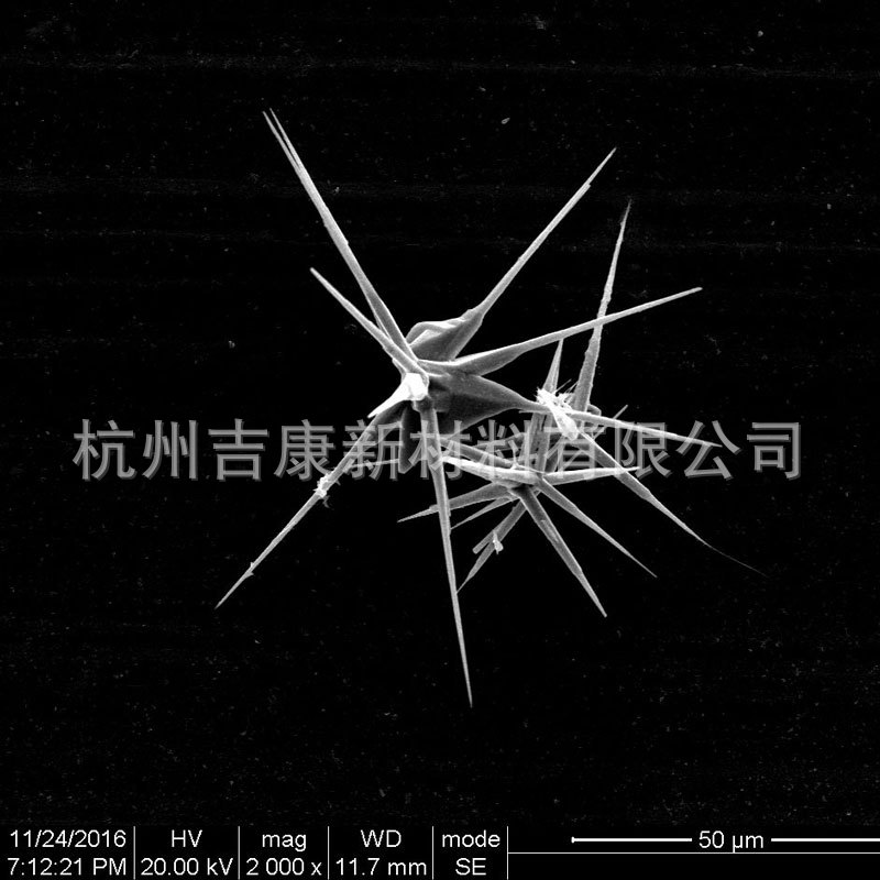 Четыре иглообразных цинкового оксида усика иглообразные цинкового оксида усика иглообразные усики цинкового оксида
