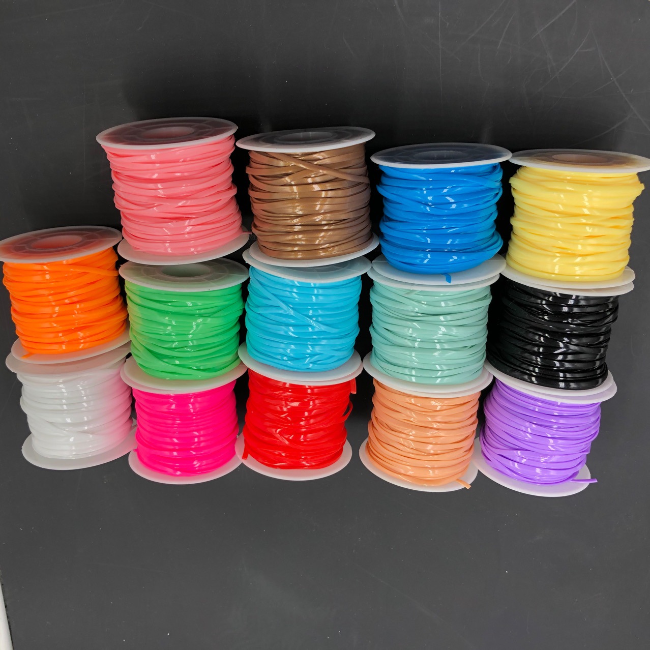 Кросс-бордерная электронная коммерция, экологически чистая ПВХ пластиковая 14-цветная DIY плетеная веревка (плоская проволока), ручная пластиковая веревка