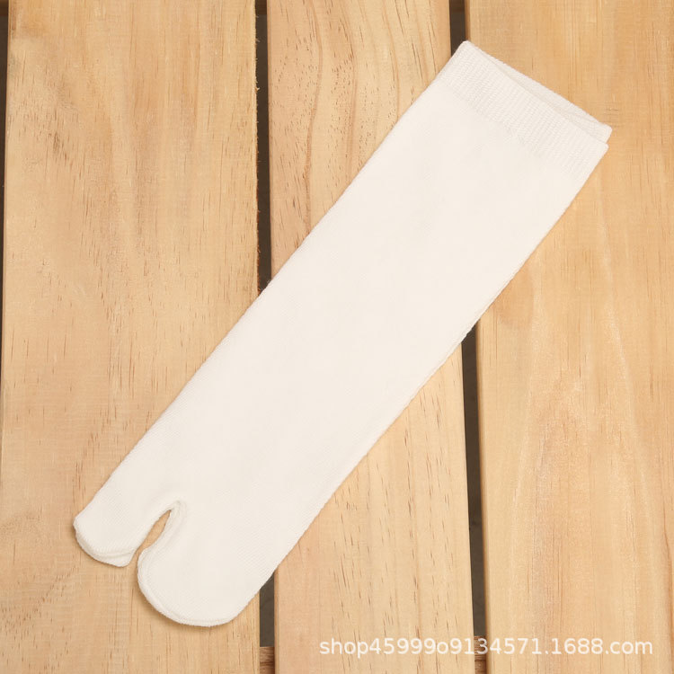 Two toe socks men and women two finger socks polyester cotton tube two finger socks Japanese toe socks children independent packaging manufacturers wholesale