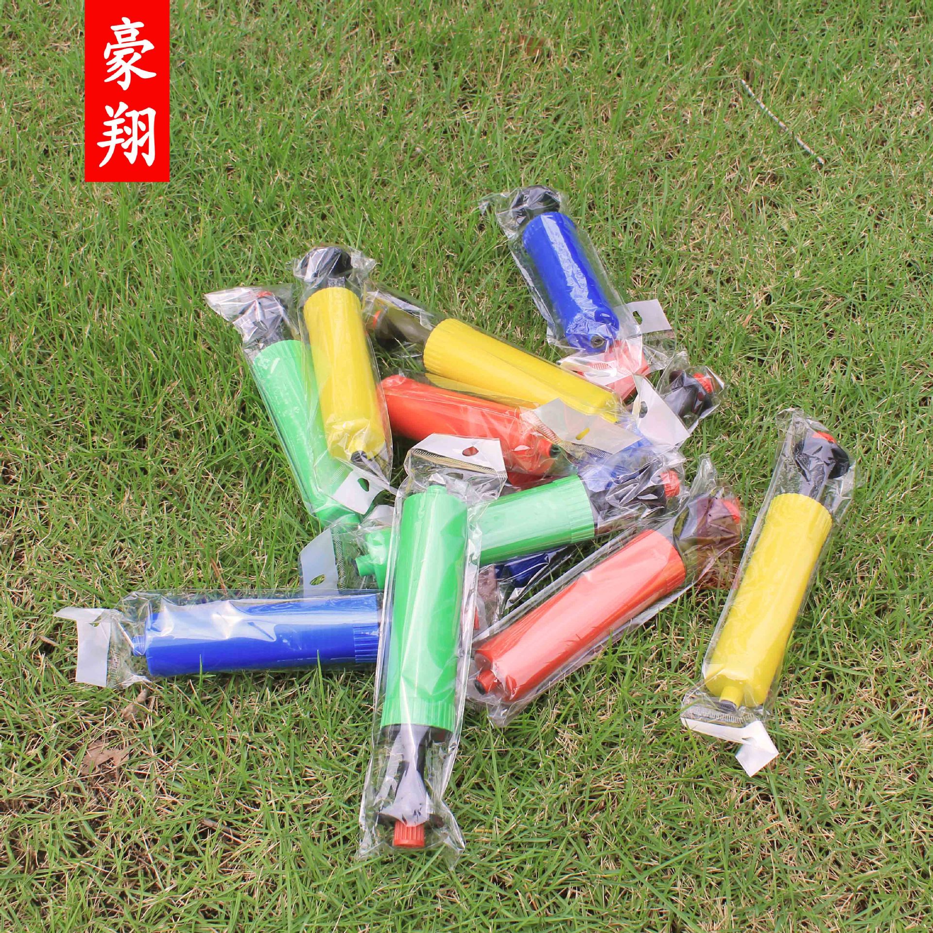 Factory direct convenient mini pump with air needle ball Small Basketball football hand push inflatable tube spot wholesale