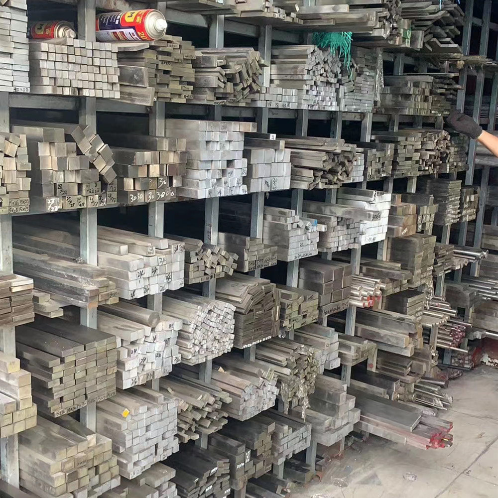 303 stainless steel flat steel 304 stainless steel flat steel square steel flat strip factory in stock direct sales can be zero cut