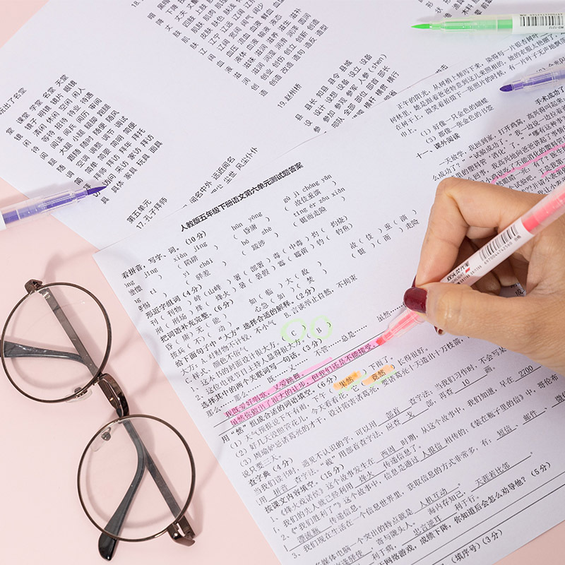 Double-head Highlighter Fluorescent Marker Pen Students Use Marker Pen to Take Notes in Color