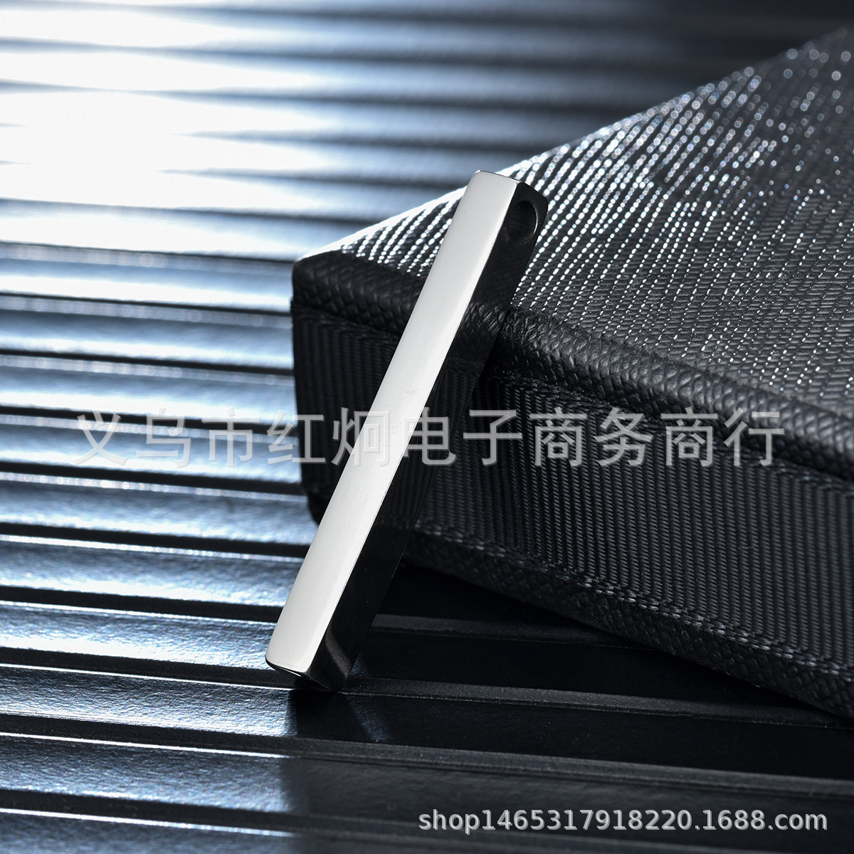 Direct Supply from Manufacturer of Stainless Steel Three-Dimensional Long Bar Necklace Pendant, Square Column Keychain, Cross-Border Exclusive Pendant