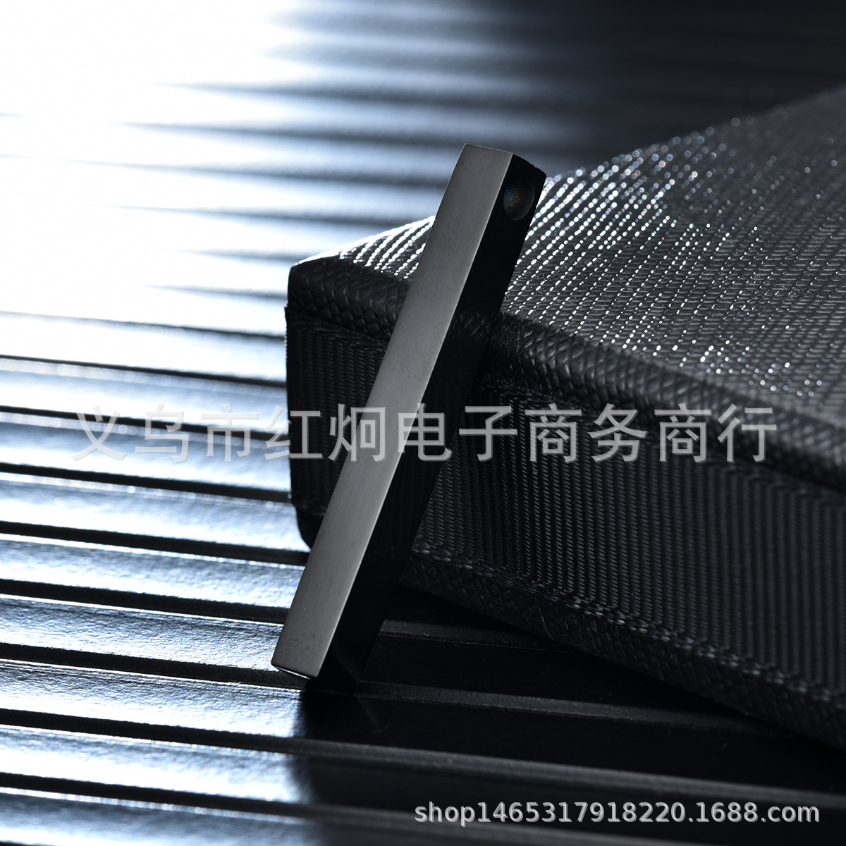 Direct Supply from Manufacturer of Stainless Steel Three-Dimensional Long Bar Necklace Pendant, Square Column Keychain, Cross-Border Exclusive Pendant