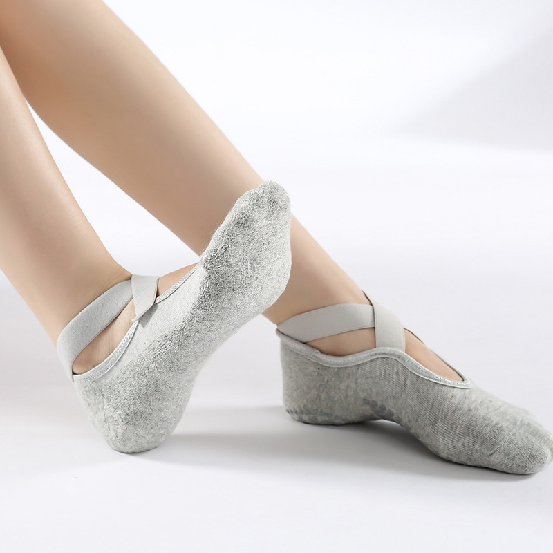 Autumn and winter New Terry YOGA SOCKS thickened cross with round head Pilates sports SOCKS Amazon YOGA SOCKS