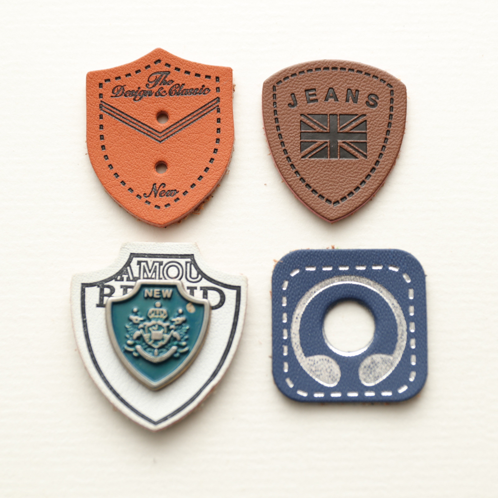 Customized Logo Gravure Embossed Leather Label Jeans Genuine Leather Embossed Trademark Imitation Pu Leather Microfiber Suede Raised Electric