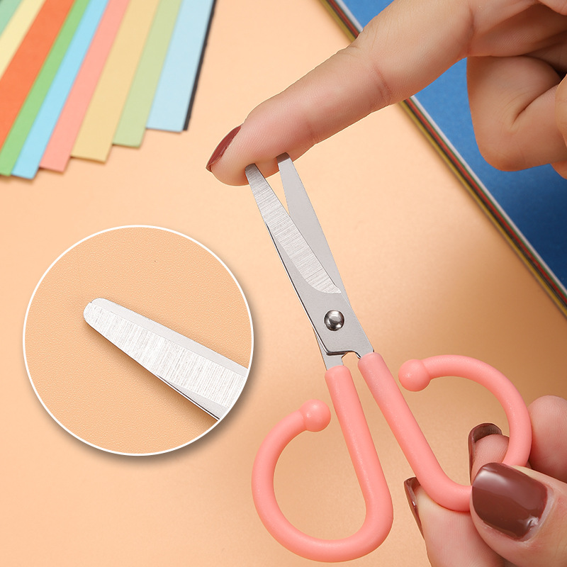 Factory wholesale small scissors with protective cover student hand-cut thread scissors household stainless steel straight children's scissors