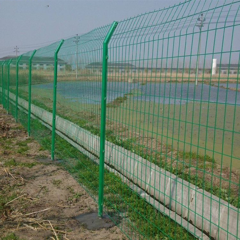 Bilateral Silk Fence Enclosure Farm Orchard Fence Factory Isolation Fence Green Barbed Wire