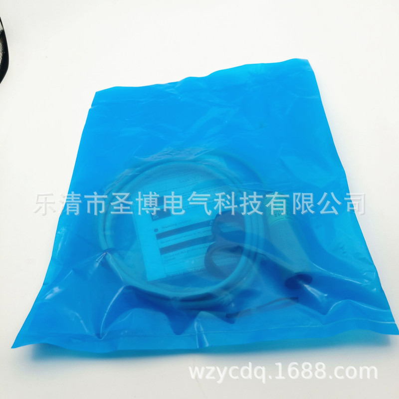 E3F3-D12 photoelectric switch E3FA D32 D62 anti-interference strong E3Z-R61-24V