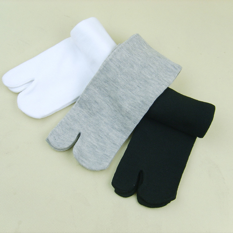 Factory direct two toe socks tube Japanese clogs props hotel bath socks toe socks spot wholesale socks